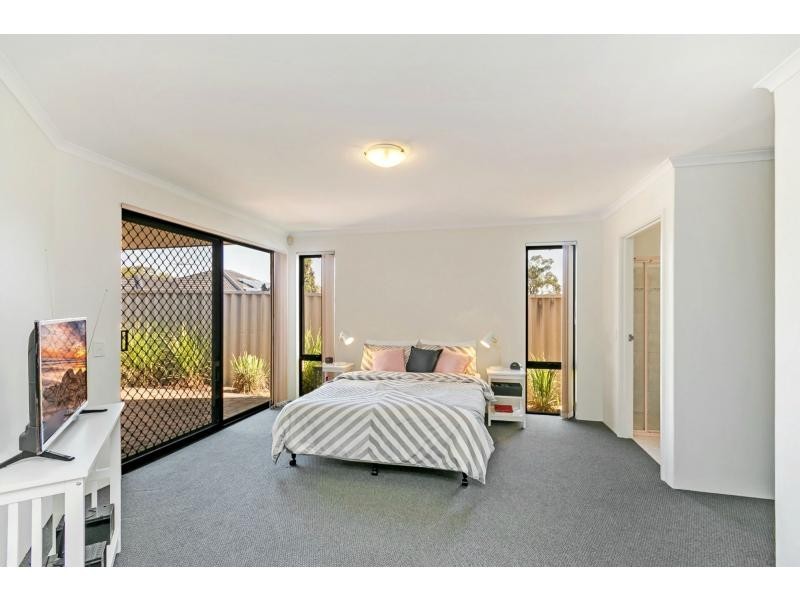 26 Provincial Mews, Bibra Lake WA 6163