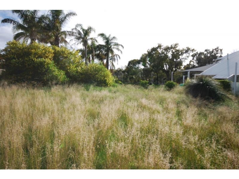 7 Blackwood Drive, Mount Nasura WA 6112