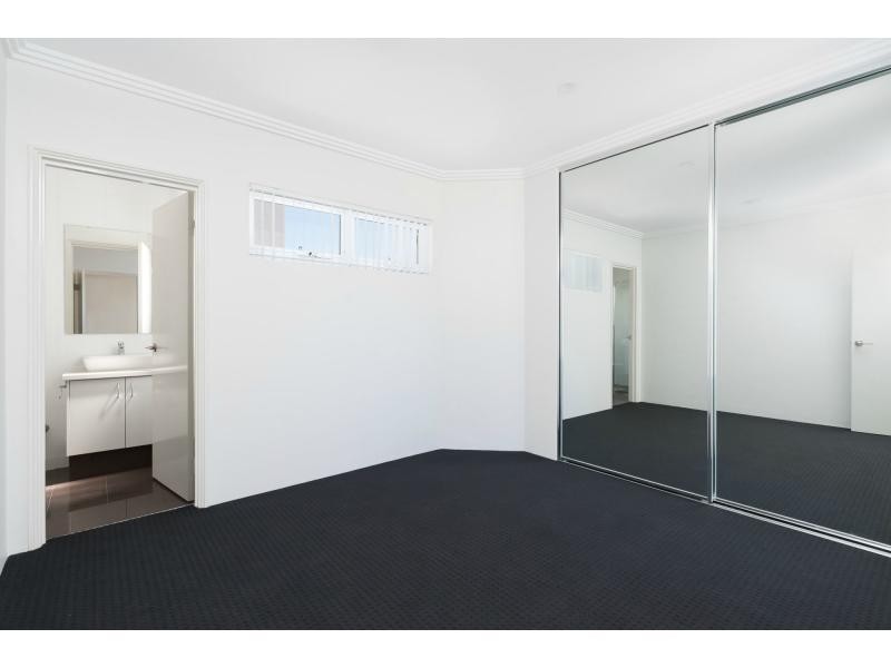 3/15 Belcastro WAY, Madeley WA 6065