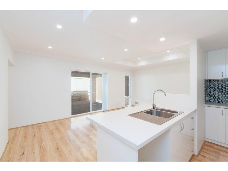 3/15 Belcastro WAY, Madeley WA 6065