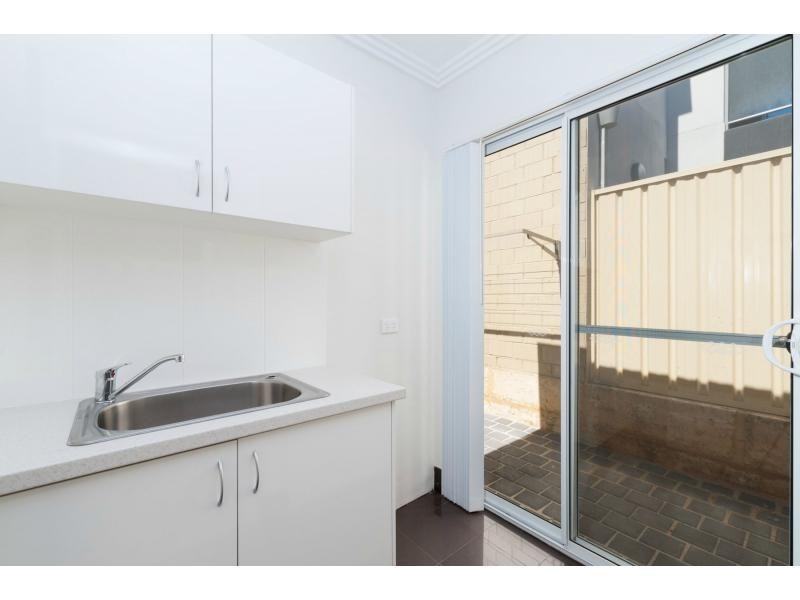 3/15 Belcastro WAY, Madeley WA 6065