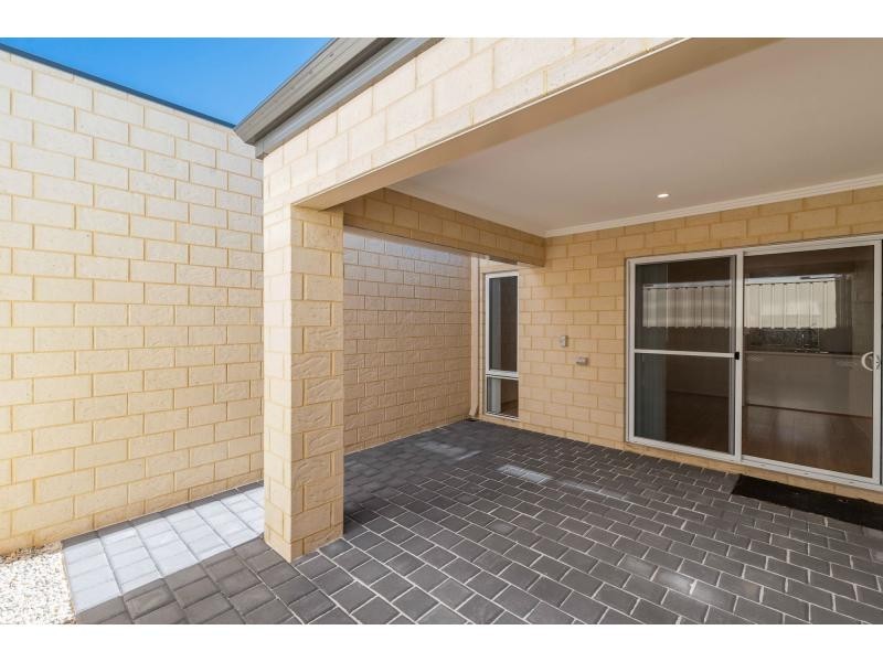 3/15 Belcastro WAY, Madeley WA 6065
