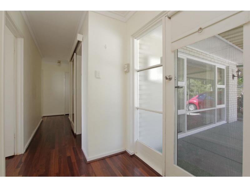 10 Fleetwood Road, Lynwood WA 6147