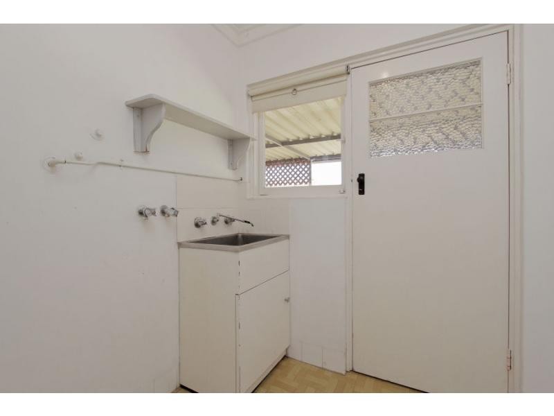 10 Fleetwood Road, Lynwood WA 6147