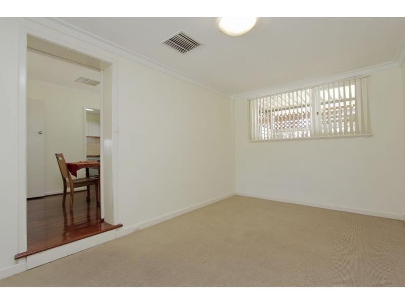 10 Fleetwood Road, Lynwood WA 6147