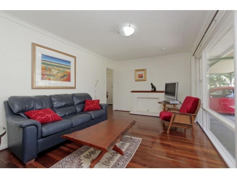 10 Fleetwood Road, Lynwood WA 6147