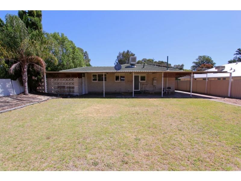 10 Fleetwood Road, Lynwood WA 6147