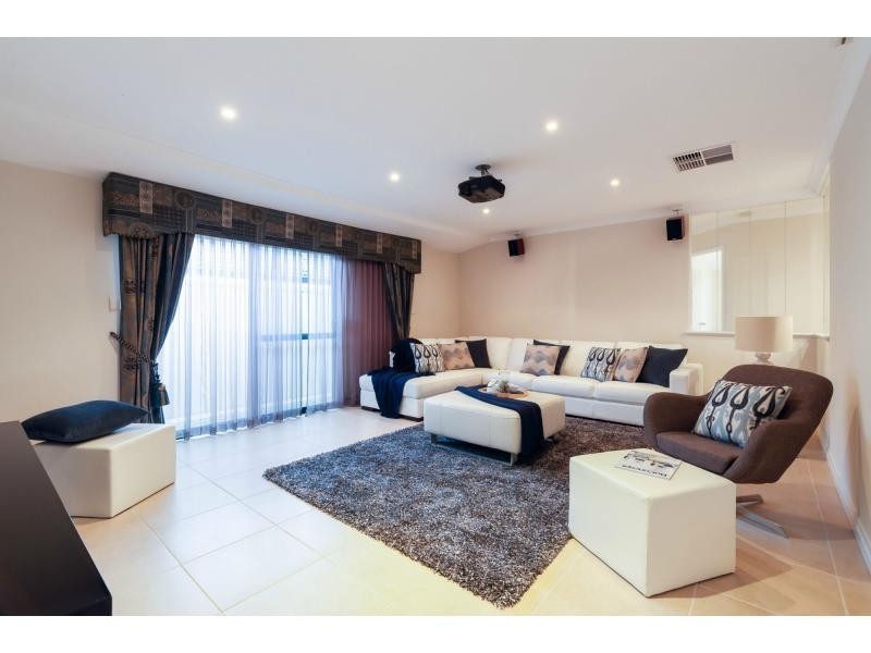 24 Ashdale Boulevard, Darch WA 6065