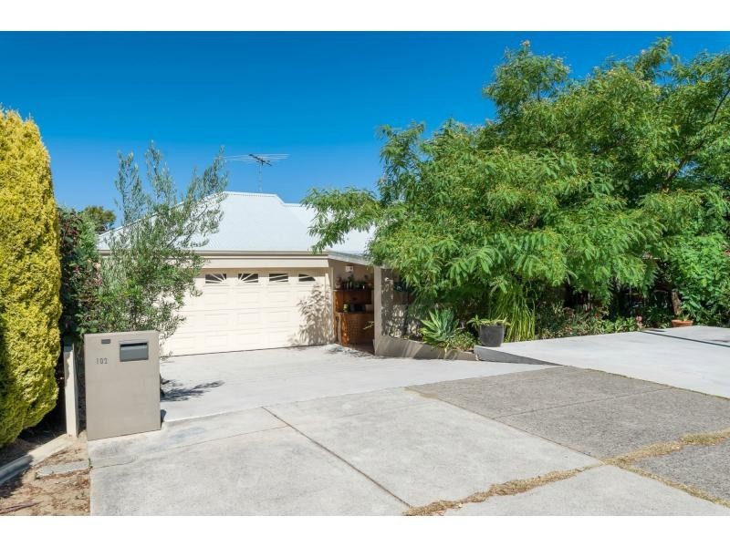 102 Allenswood Road, Greenwood WA 6024