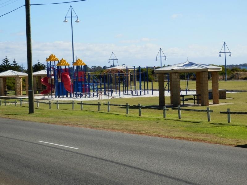 24/76 Kent Street, Rockingham WA 6168