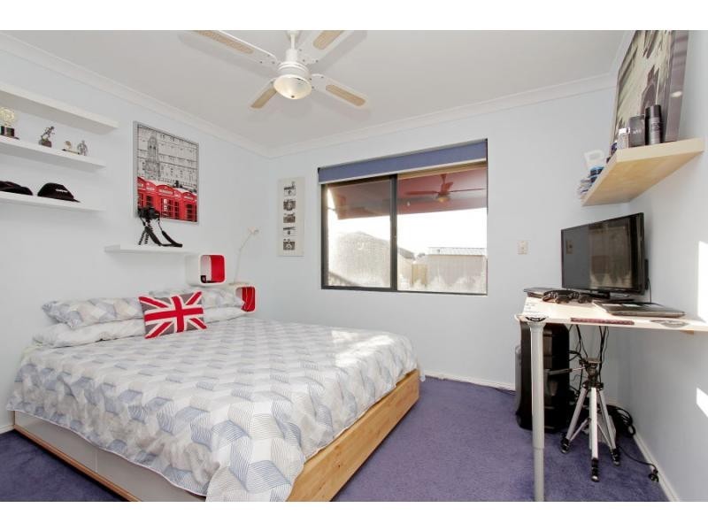 3 Palmerston Crescent, Tapping WA 6065