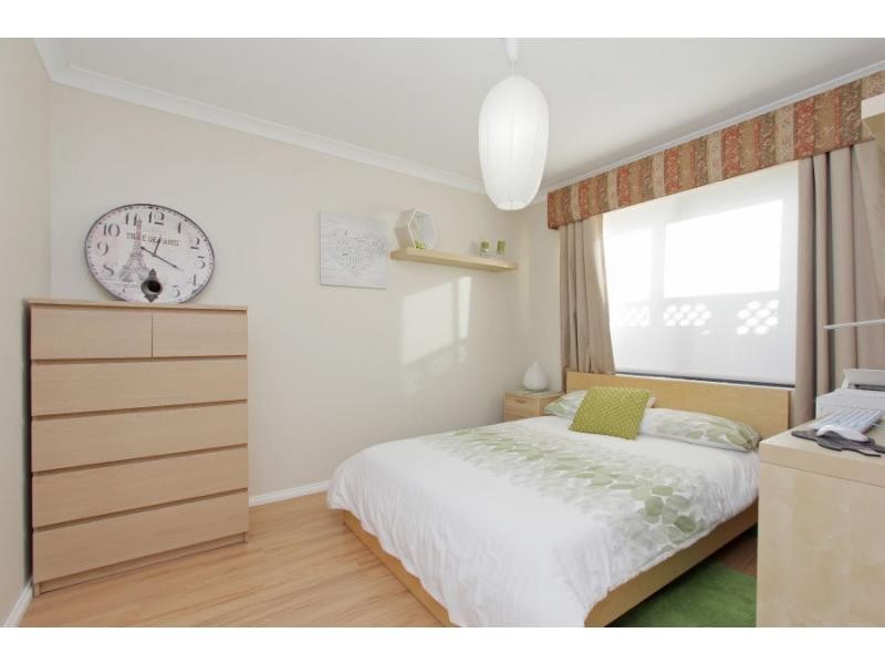 3 Palmerston Crescent, Tapping WA 6065