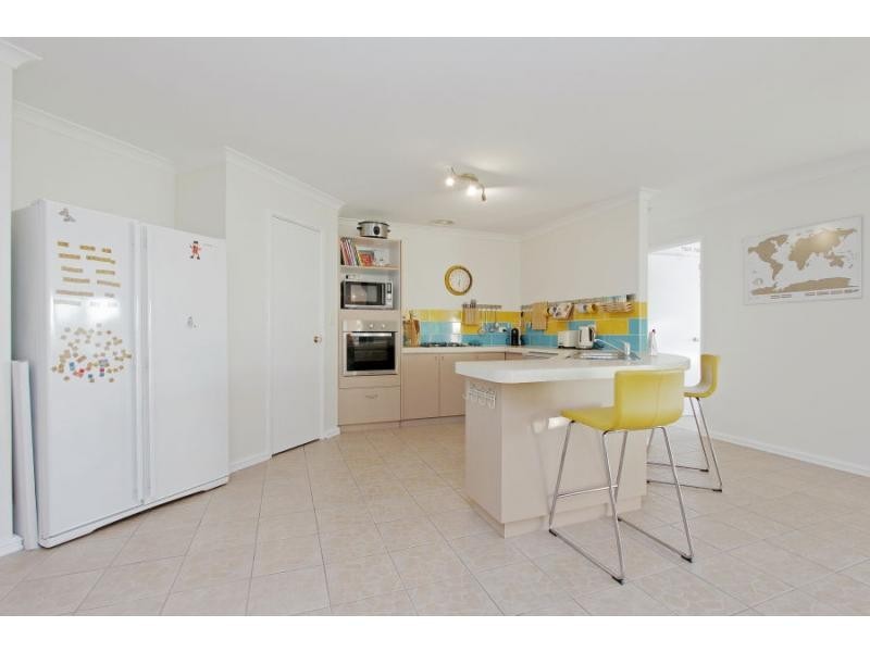 3 Palmerston Crescent, Tapping WA 6065