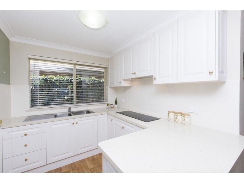 44 Barridale Drive, Kingsley WA 6026