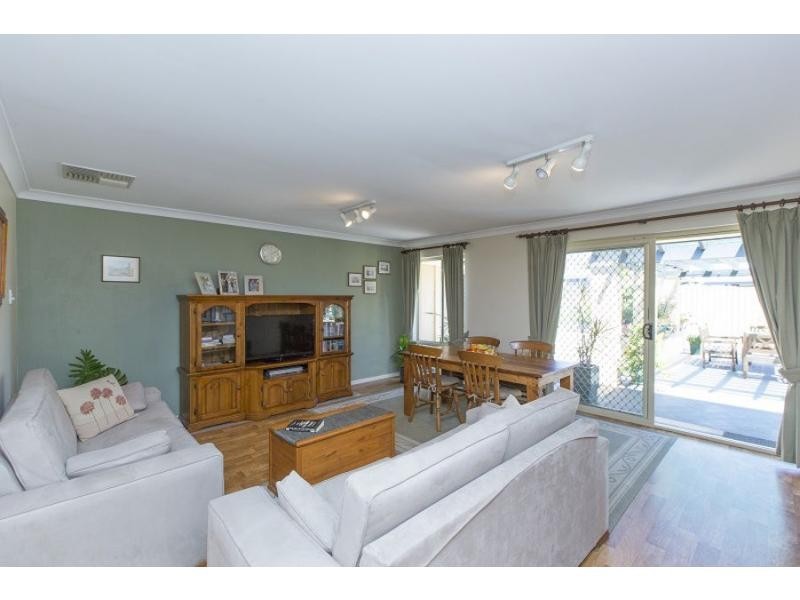 44 Barridale Drive, Kingsley WA 6026