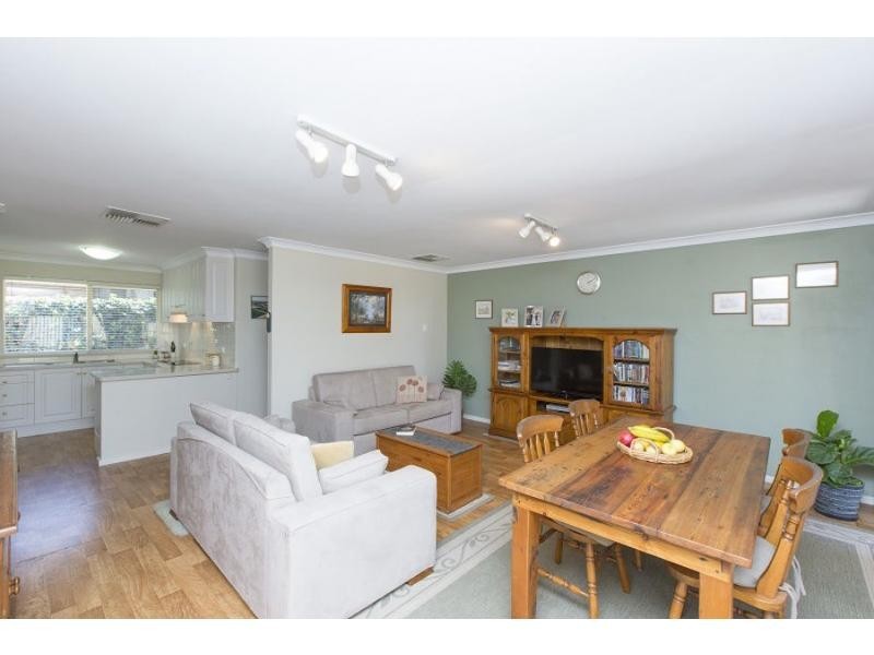 44 Barridale Drive, Kingsley WA 6026