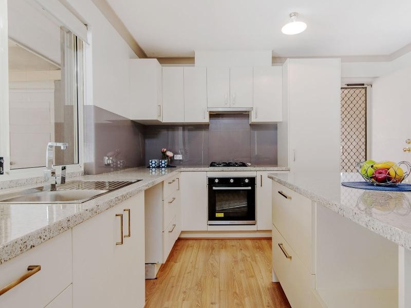 21 Menora Loop, Warnbro WA 6169