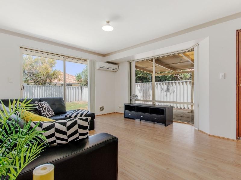 21 Menora Loop, Warnbro WA 6169