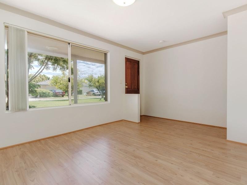 21 Menora Loop, Warnbro WA 6169