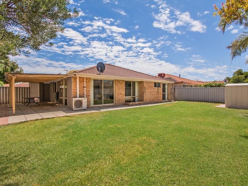 21 Menora Loop, Warnbro WA 6169