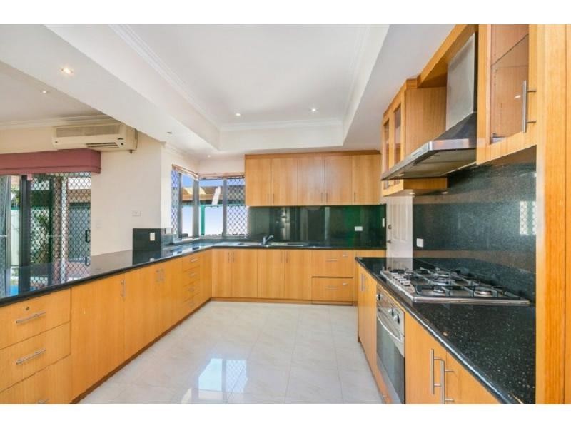 12 Gillen Way, Success WA 6164