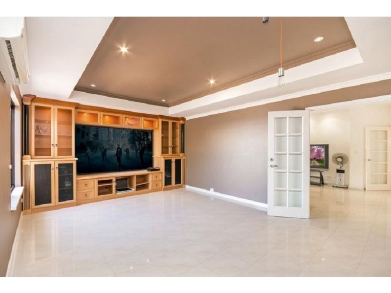 12 Gillen Way, Success WA 6164