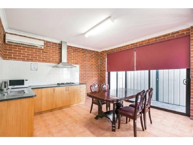 12 Gillen Way, Success WA 6164