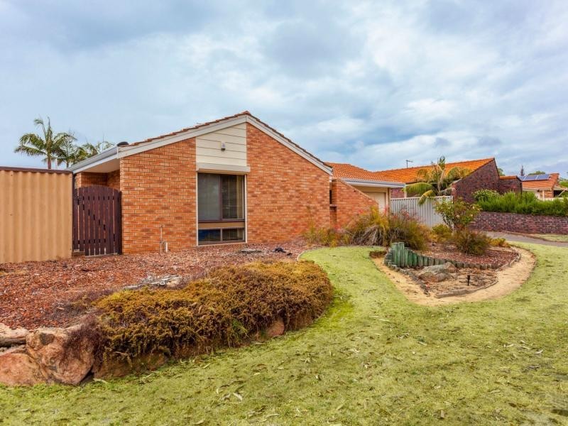 82 Trailwood Drive, Woodvale WA 6026