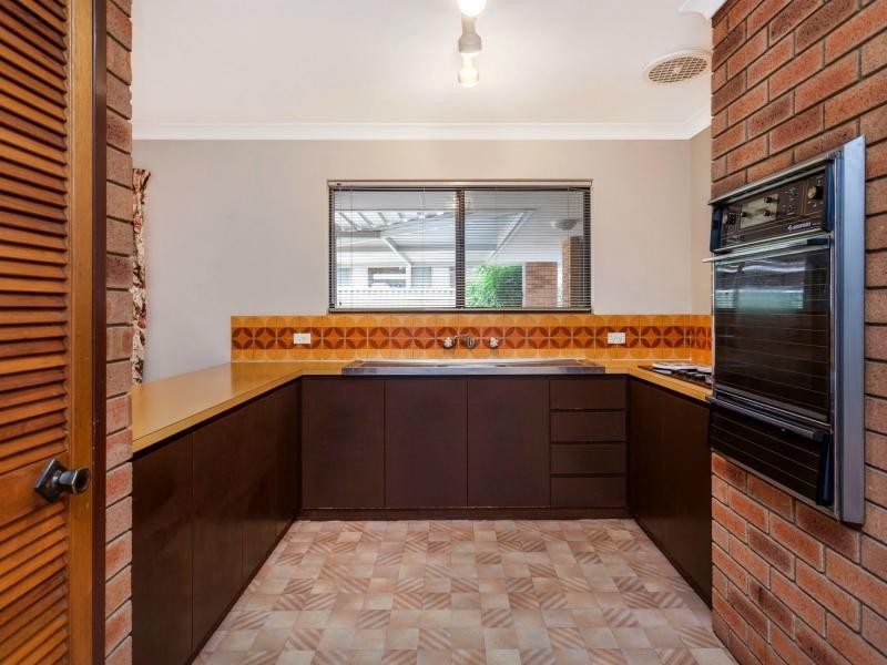 82 Trailwood Drive, Woodvale WA 6026