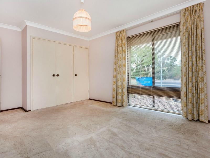 82 Trailwood Drive, Woodvale WA 6026