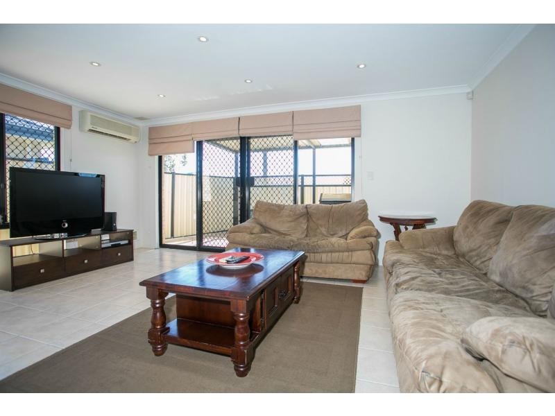 2a Lewes Road, Nollamara WA 6061