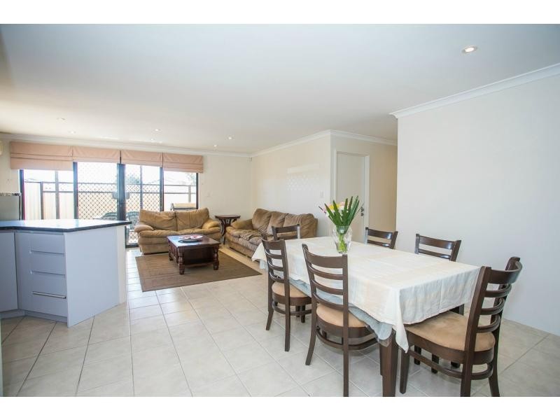 2a Lewes Road, Nollamara WA 6061