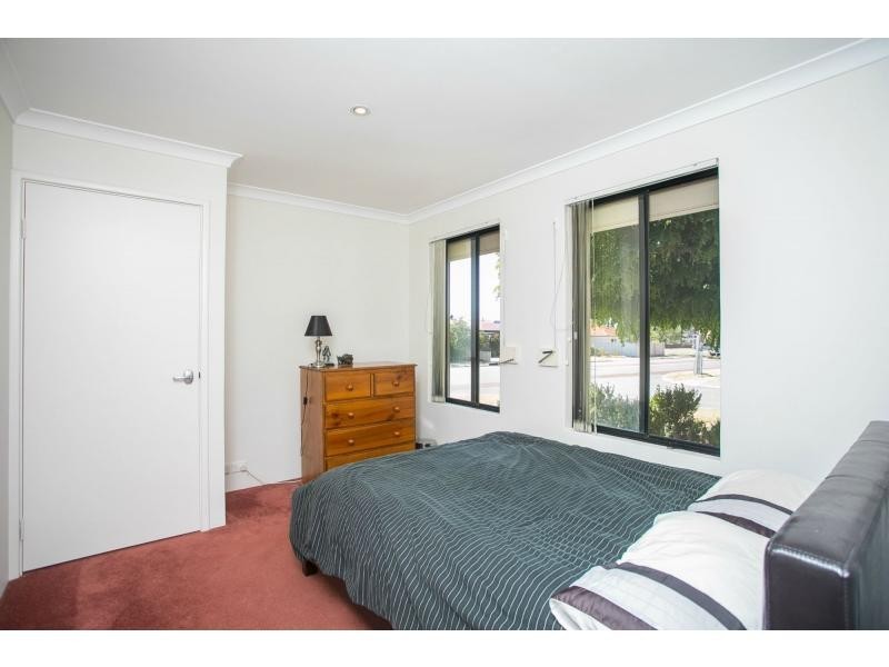 2a Lewes Road, Nollamara WA 6061