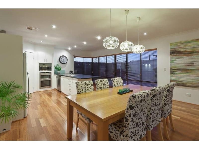 1 Yalgorup Lane, Munster WA 6166