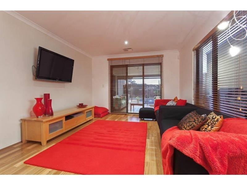 1 Yalgorup Lane, Munster WA 6166