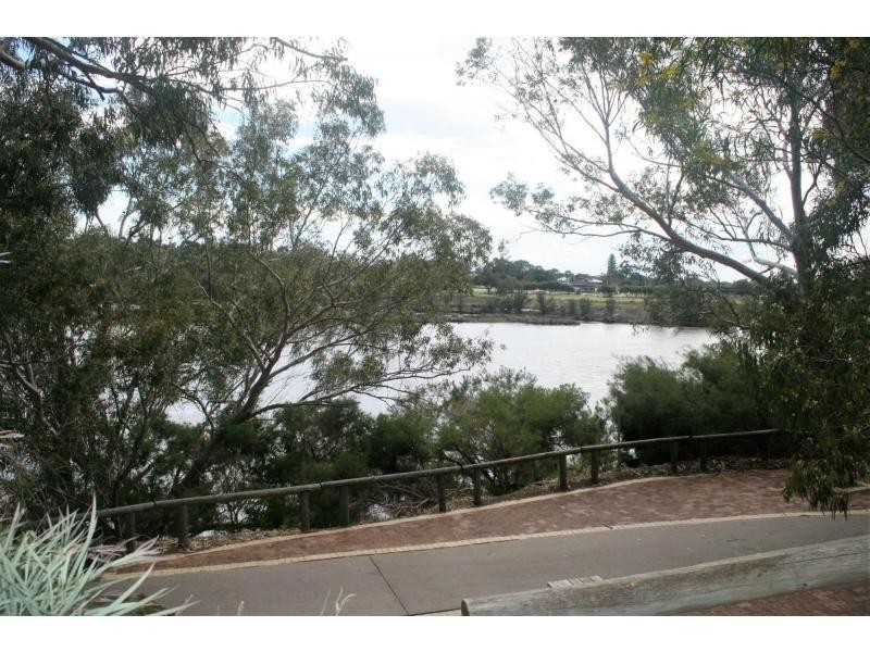 22b 66 Great Eastern HIGHWAY, Rivervale WA 6103