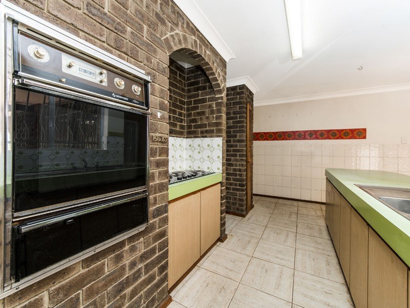 58 Angorra Road, Mount Nasura WA 6112