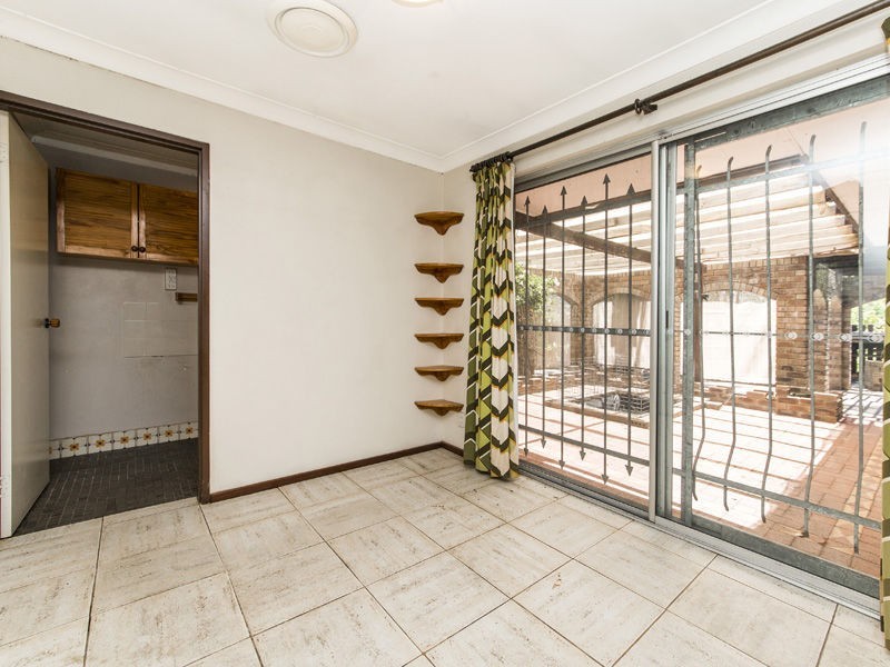 58 Angorra Road, Mount Nasura WA 6112