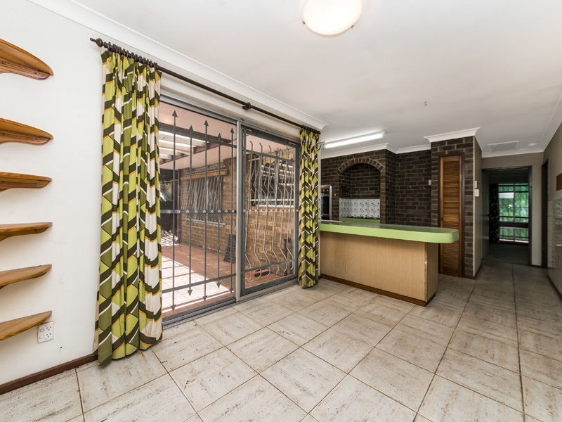 58 Angorra Road, Mount Nasura WA 6112