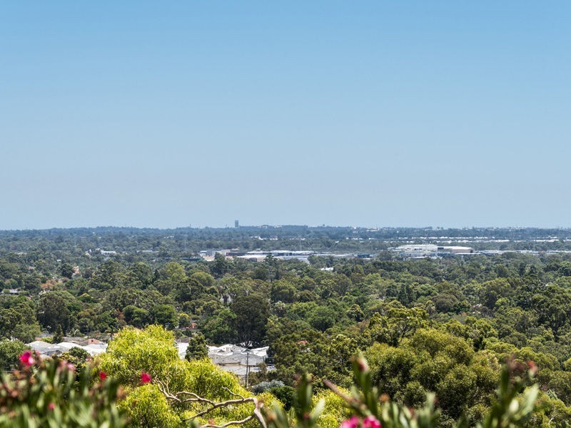 58 Angorra Road, Mount Nasura WA 6112