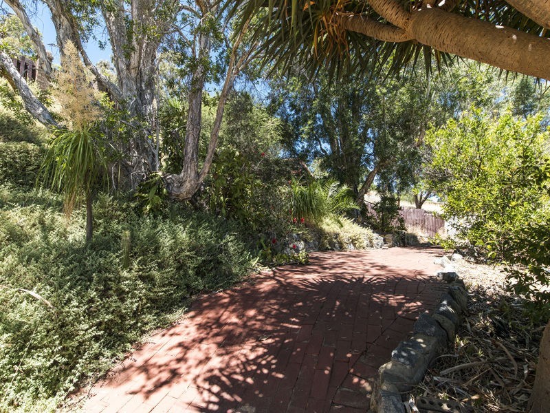 58 Angorra Road, Mount Nasura WA 6112