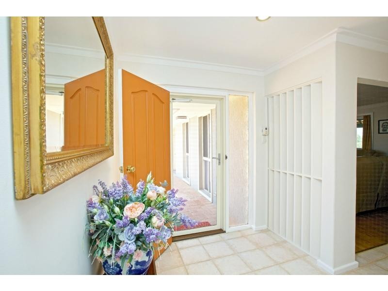 4 Gladman Way, Karrinyup WA 6018