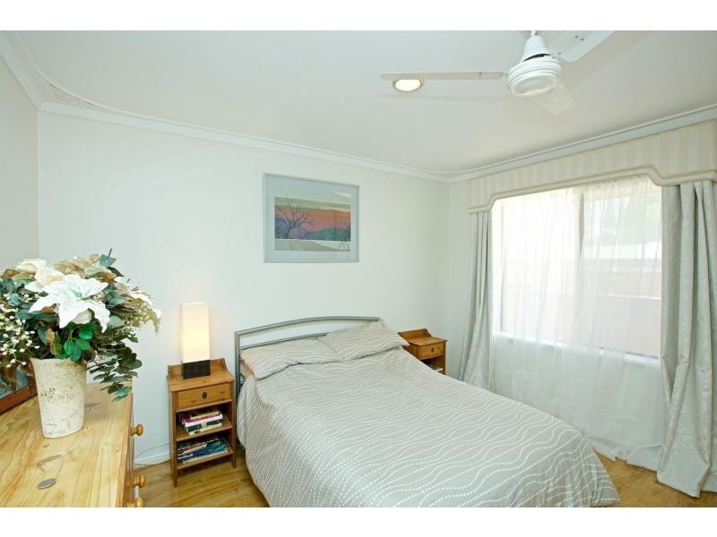 4 Gladman Way, Karrinyup WA 6018