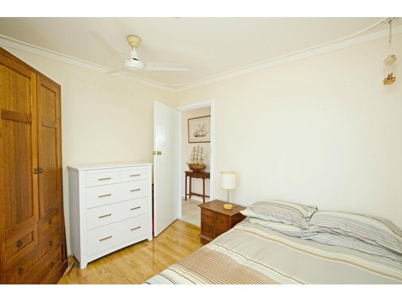 4 Gladman Way, Karrinyup WA 6018