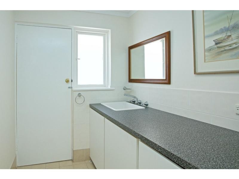 4 Gladman Way, Karrinyup WA 6018