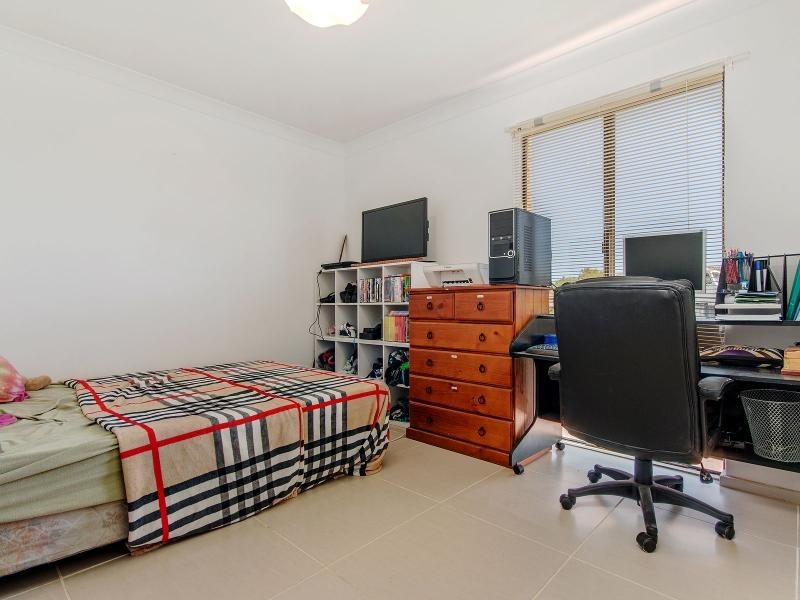 7 Yarle Court, Cooloongup WA 6168