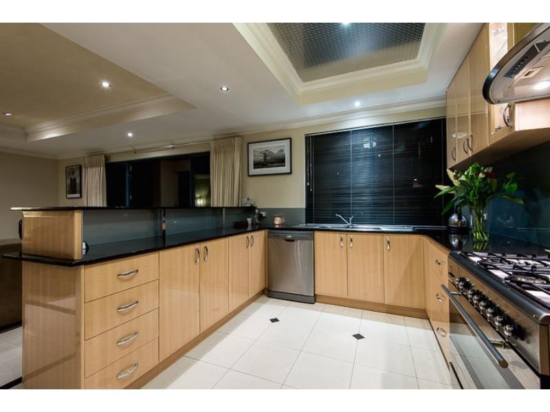 21 Canarias Way, Hillarys WA 6025