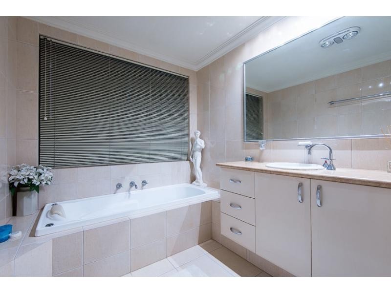 21 Canarias Way, Hillarys WA 6025