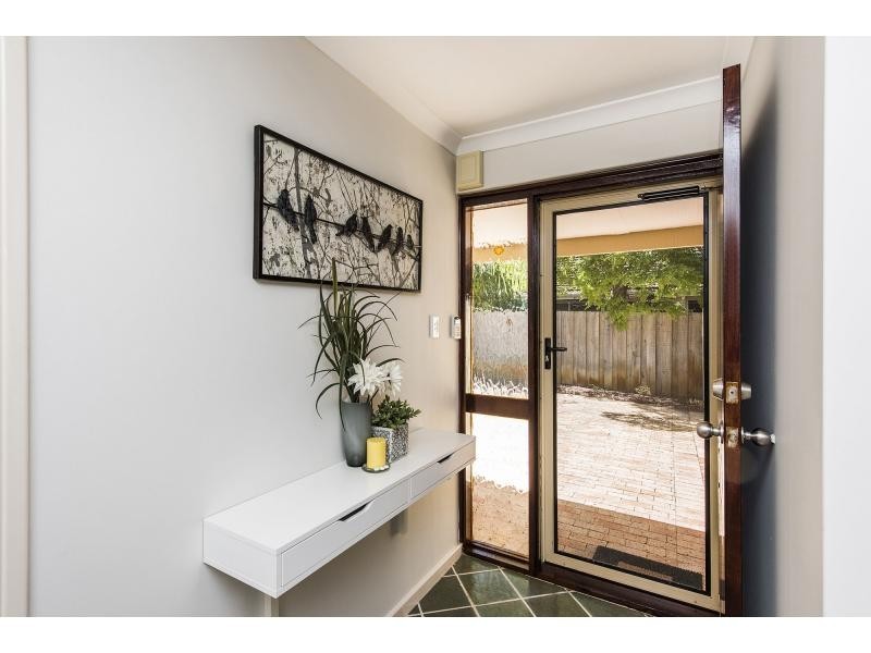 13A Craigie CRESCENT, Manning WA 6152