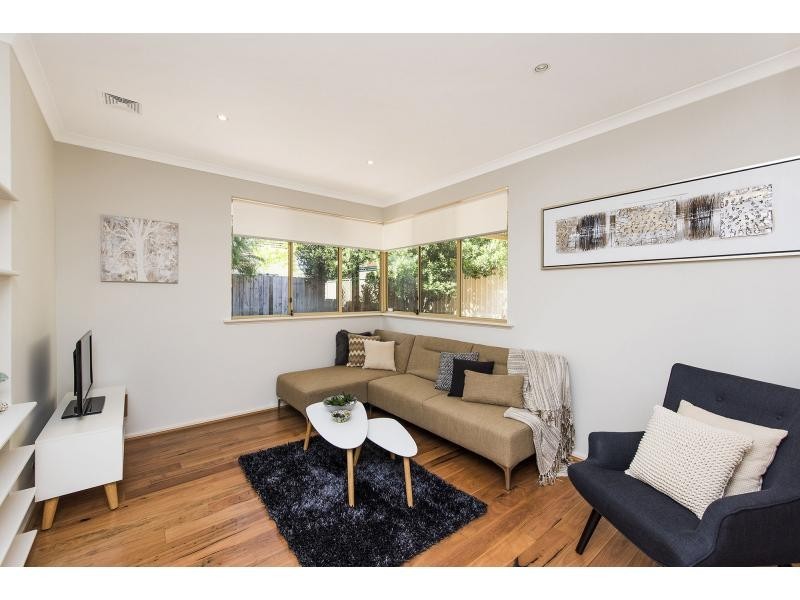 13A Craigie CRESCENT, Manning WA 6152